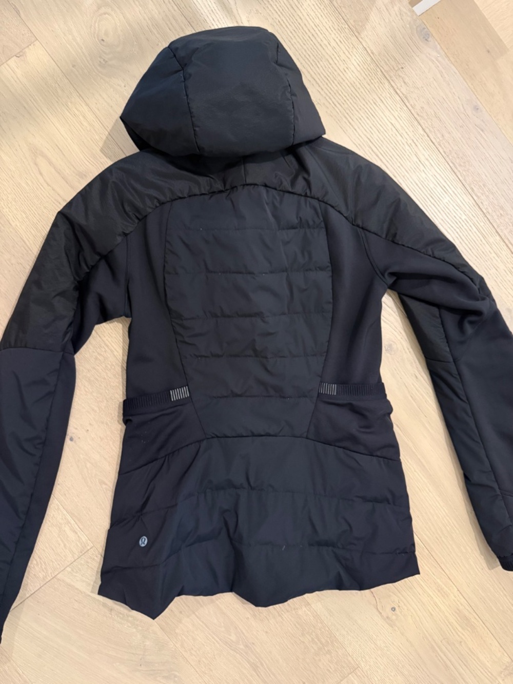 Lululemon jacket - Picture 5 of 7